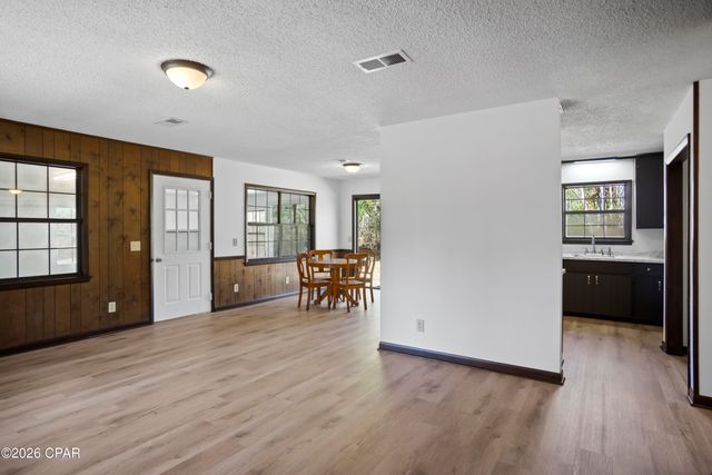 6385 Blue Arrow Drive, Marianna, FL 32446