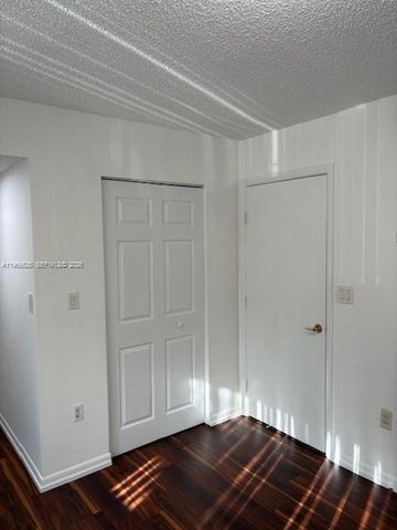 15539 N Miami Lakeway N 201-22, Miami Lakes, FL 33014