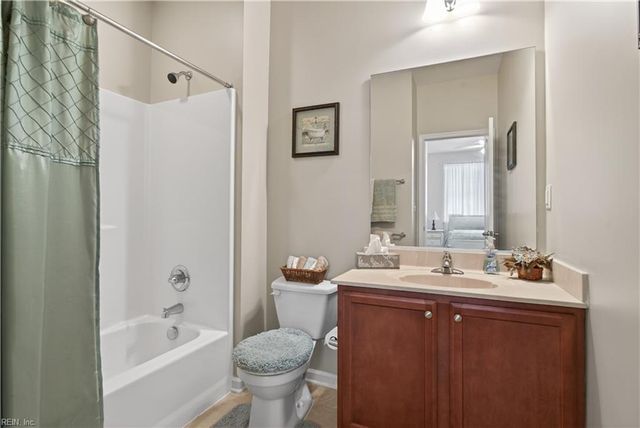 1513 Pucknall DR, Chesapeake, VA 23320