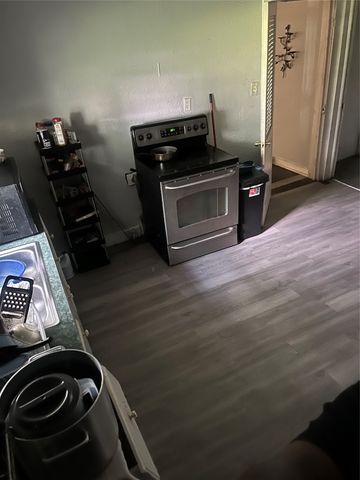 2705 Warren Avenue, Dallas, TX 75215