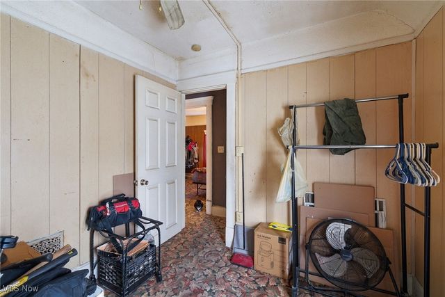 4 Forest Street, Elyria, OH 44035