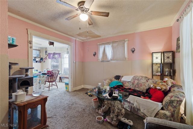 4 Forest Street, Elyria, OH 44035