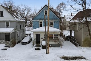 4 Forest Street, Elyria, OH 44035