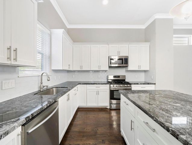 812 Fisher Street J, Houston, TX 77018