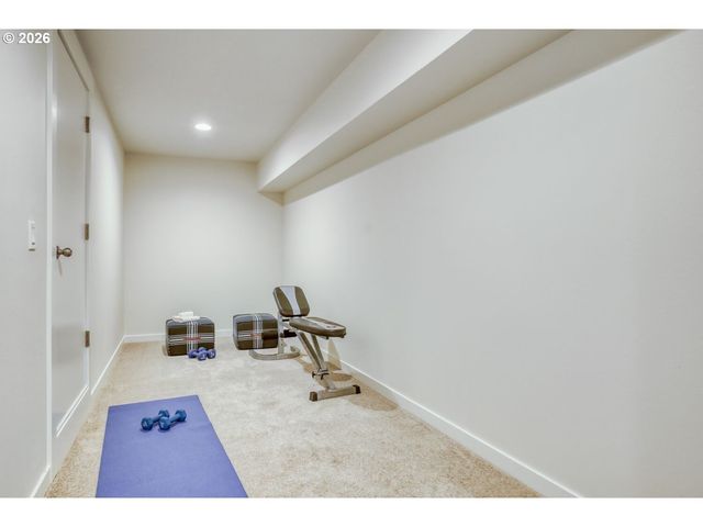 9358 GLORY Ct Ne, Salem, OR 97305