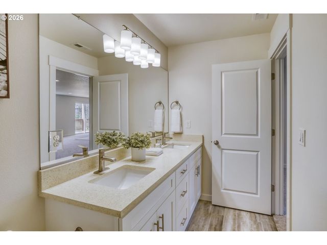 9358 GLORY Ct Ne, Salem, OR 97305