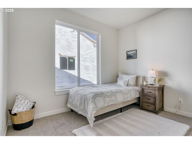 9358 GLORY Ct Ne, Salem, OR 97305