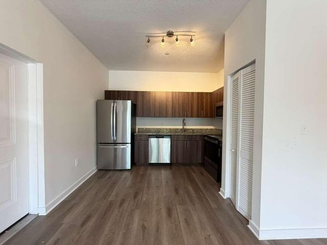 4260 Lakewood Road 205, Lake Worth Beach, FL 33461