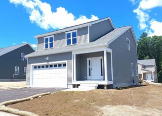 24C Crownshield 24C, Uxbridge, MA 01569