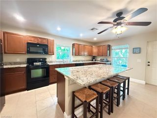 6140 Standing Oaks, Naples, FL 34119