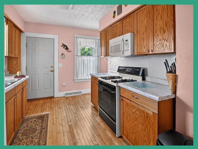3117 Emmet Street, Madison, WI 53704