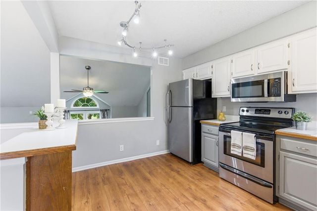 6610 W 158 Terrace, Overland Park, KS 66223