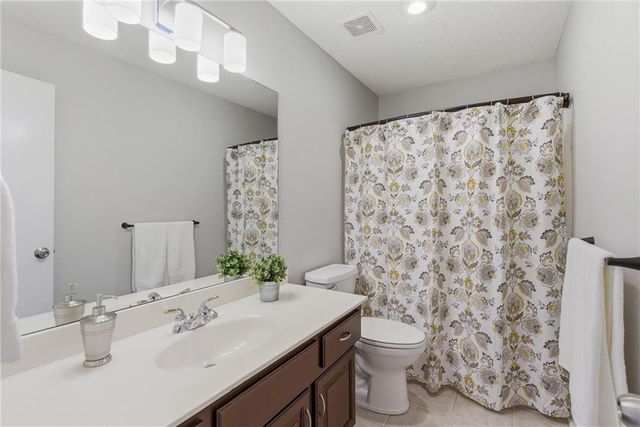 6610 W 158 Terrace, Overland Park, KS 66223