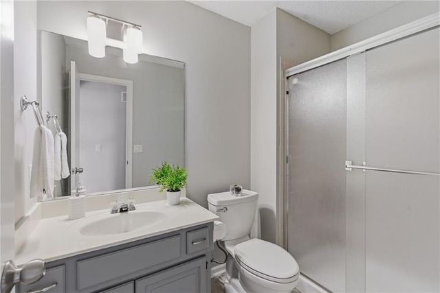 6610 W 158 Terrace, Overland Park, KS 66223
