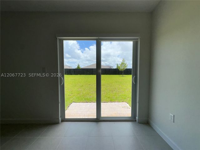 17376 SW 285th St, Homestead, FL 33030
