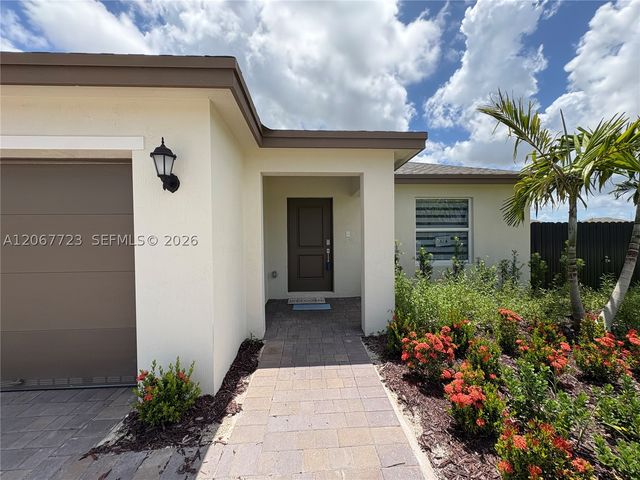 17376 SW 285th St, Homestead, FL 33030