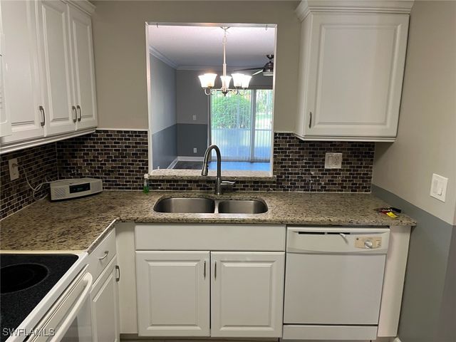 6184 Michelle WAY 123, Fort Myers, FL 33919