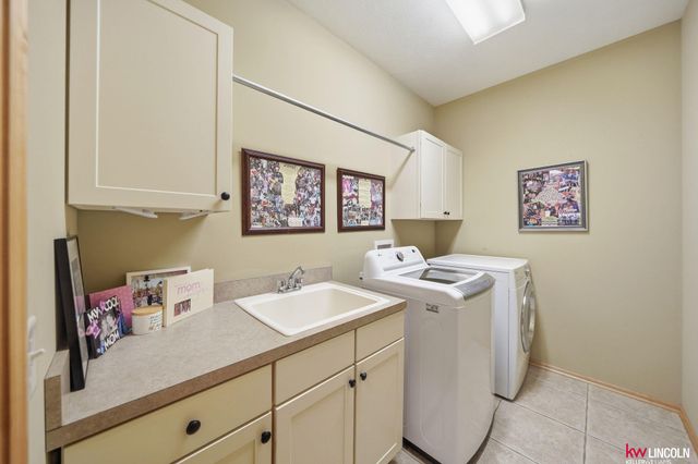 5501 S 90 Street, Lincoln, NE 68526