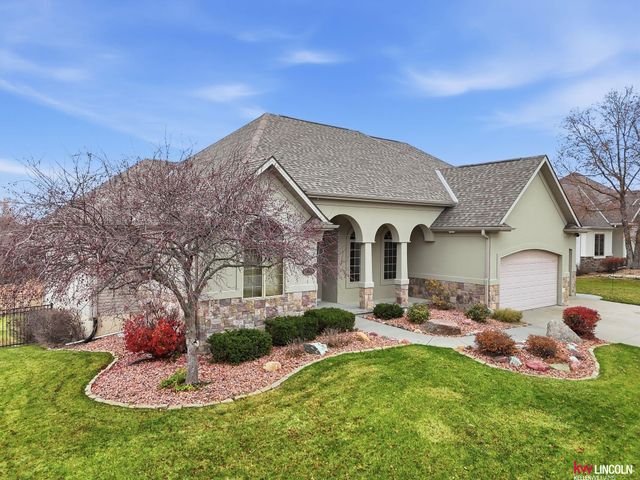 5501 S 90 Street, Lincoln, NE 68526