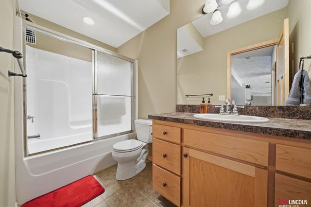 5501 S 90 Street, Lincoln, NE 68526