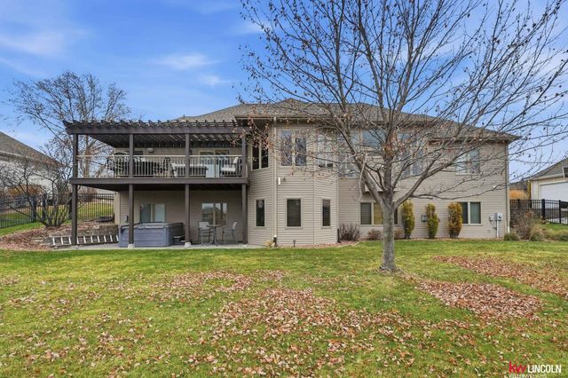 5501 S 90 Street, Lincoln, NE 68526