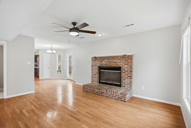 3515 HEDGEWOOD DR, Columbia, MO 65203