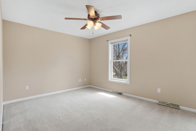 3515 HEDGEWOOD DR, Columbia, MO 65203