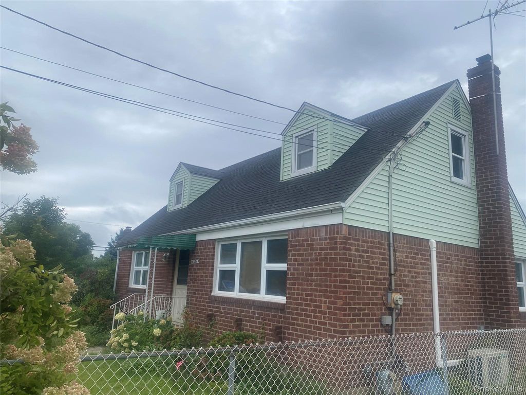 1301 Times Avenue, Elmont, NY 11003 — photo 3