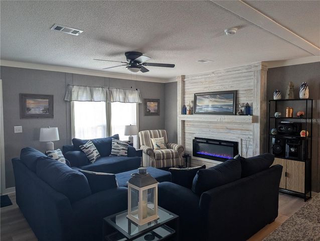 8248 WEATHERFORD AVENUE, Brooksville, FL 34613