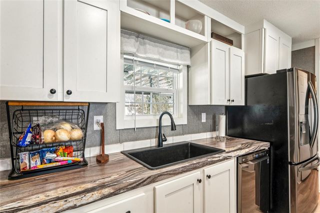 8248 WEATHERFORD AVENUE, Brooksville, FL 34613