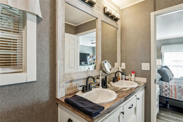 8248 WEATHERFORD AVENUE, Brooksville, FL 34613