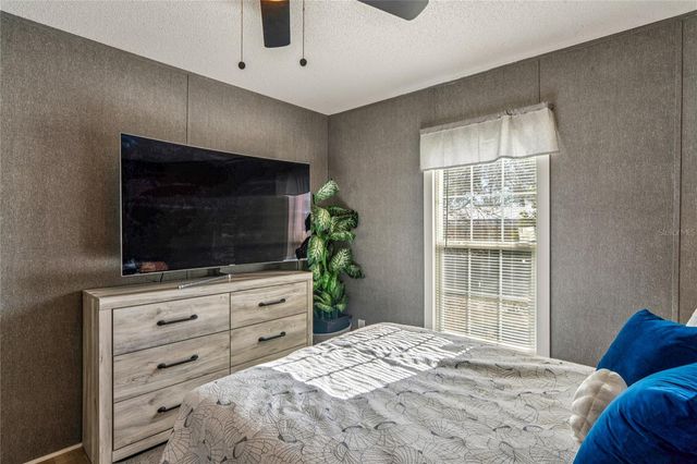 8248 WEATHERFORD AVENUE, Brooksville, FL 34613