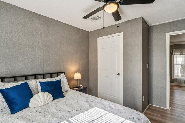 8248 WEATHERFORD AVENUE, Brooksville, FL 34613