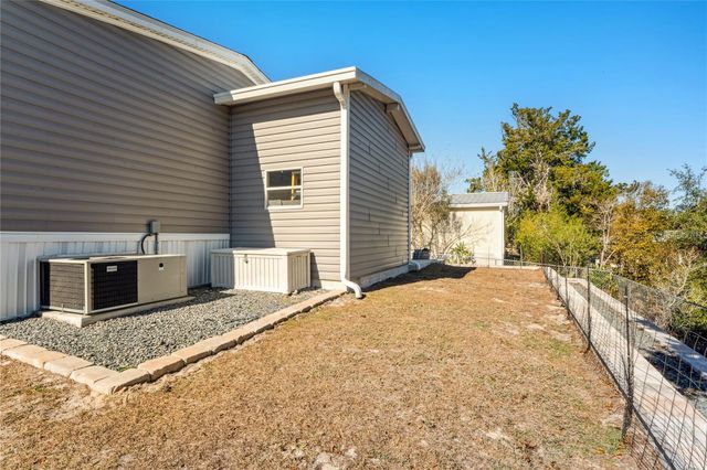 8248 WEATHERFORD AVENUE, Brooksville, FL 34613