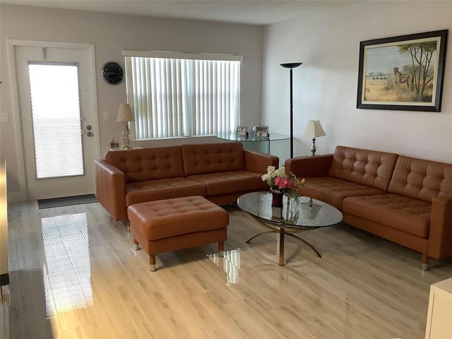 364 Dorset I 364, Boca Raton, FL 33434
