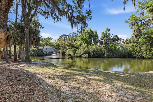 486 Sea Cloud Circle, Edisto Island, SC 29438