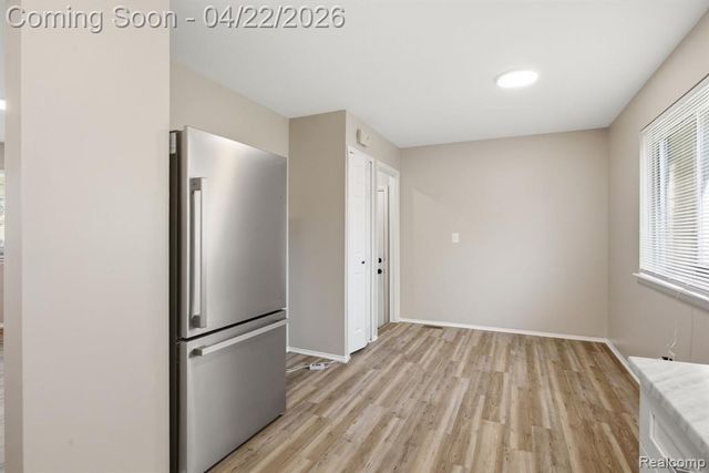 28521 Oakwood Street, Inkster, MI 48141