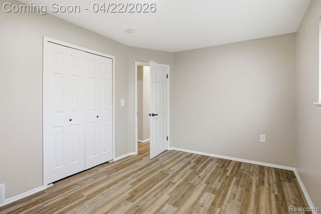 28521 Oakwood Street, Inkster, MI 48141