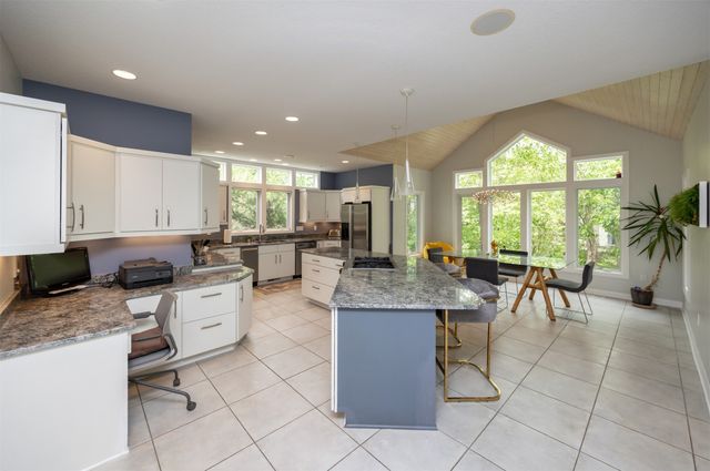 14943 Holcomb Avenue, Clive, IA 50325