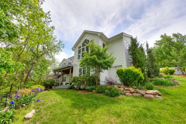 14943 Holcomb Avenue, Clive, IA 50325