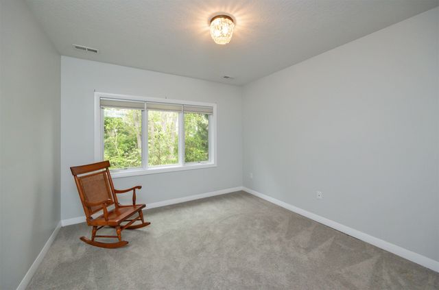 14943 Holcomb Avenue, Clive, IA 50325