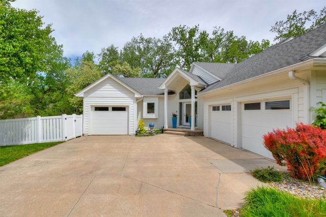 14943 Holcomb Avenue, Clive, IA 50325