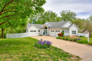 14943 Holcomb Avenue, Clive, IA 50325