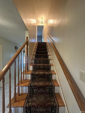 8733 Whirlaway Lane, Newburgh, IN 47630