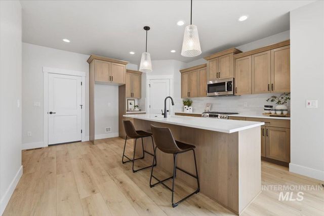 1410 E Zapala St., Kuna, ID 83634