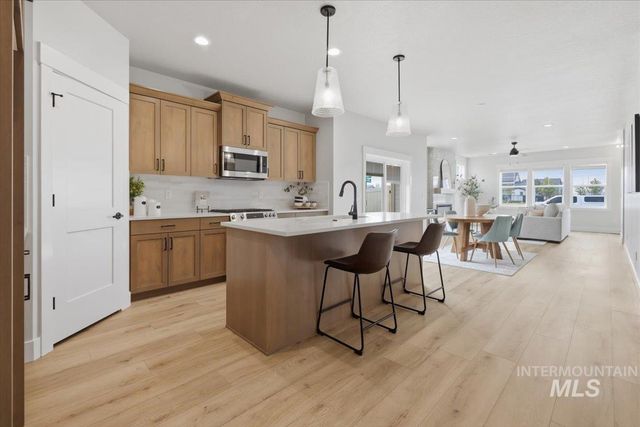 1410 E Zapala St., Kuna, ID 83634