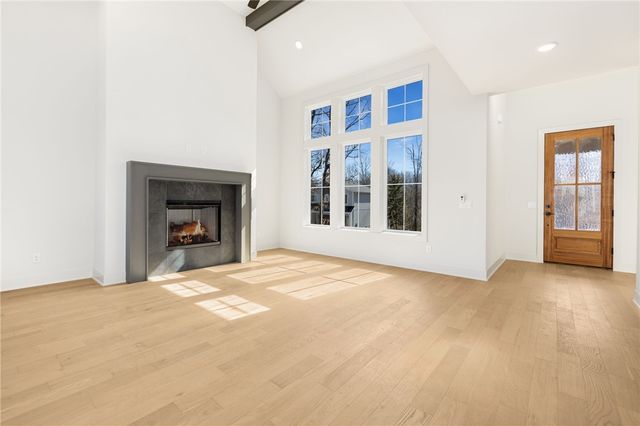 6 Kinloch Drive, Bella Vista, AR 72715