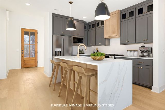 6 Kinloch Drive, Bella Vista, AR 72715