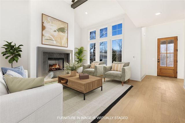 6 Kinloch Drive, Bella Vista, AR 72715