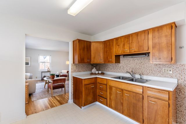 5925 Glenway Avenue, Cincinnati, OH 45238